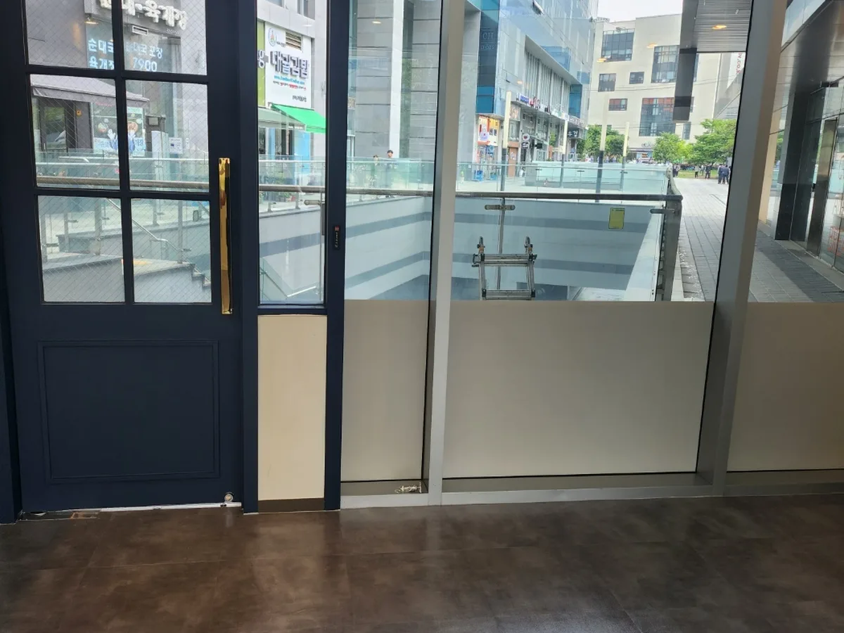 구로구 개봉동 점포 카운터 검사실 위생청소 사례 - 행진크린
